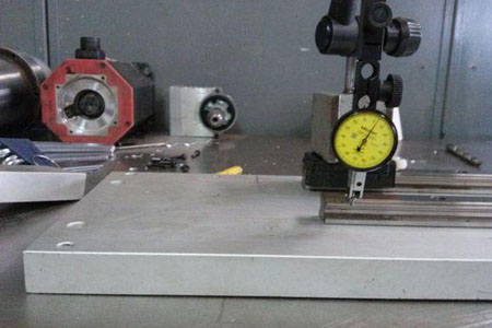 機床行業(yè)直線導(dǎo)軌的校對與安裝有哪些注意事項？