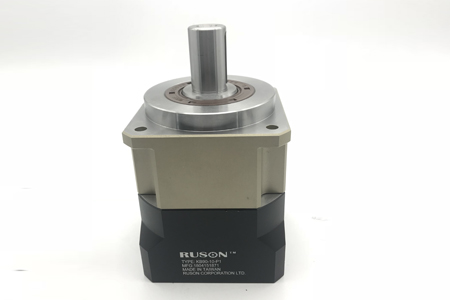 如何減少行星減速機內(nèi)部腔體的壓力？